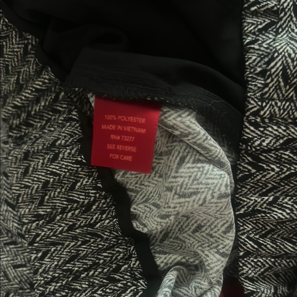 Wide Leg Patterned Pants - Picture 4 of 4